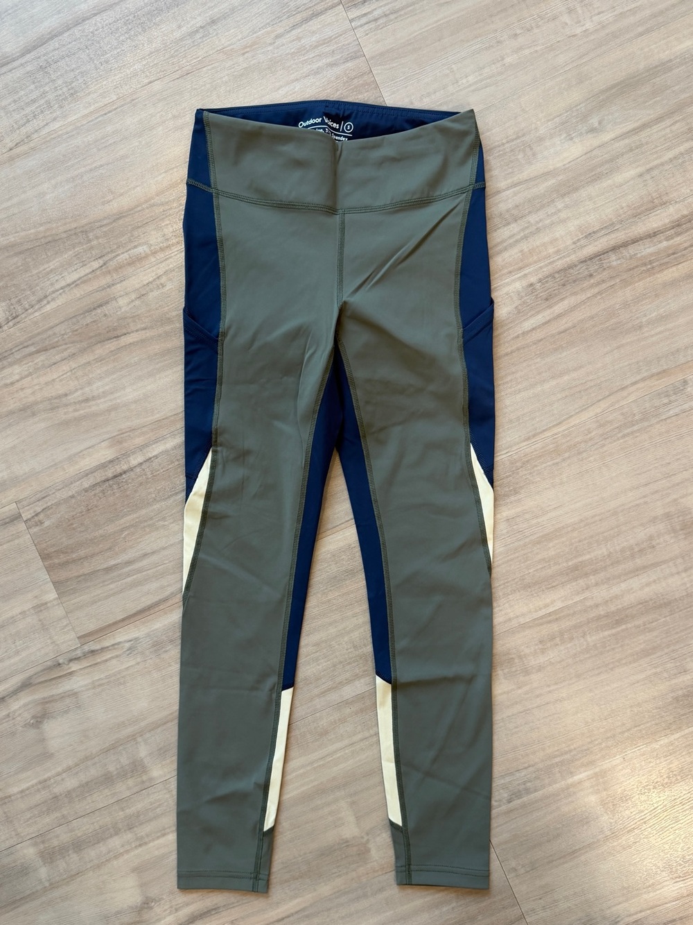 Leggings by Outdoor Voices. - size Small